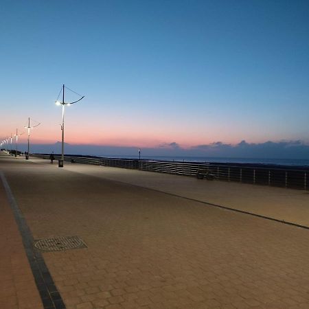 Zilverzand Aan Zee - Frontaal Zeezicht Koksijde Kültér fotó